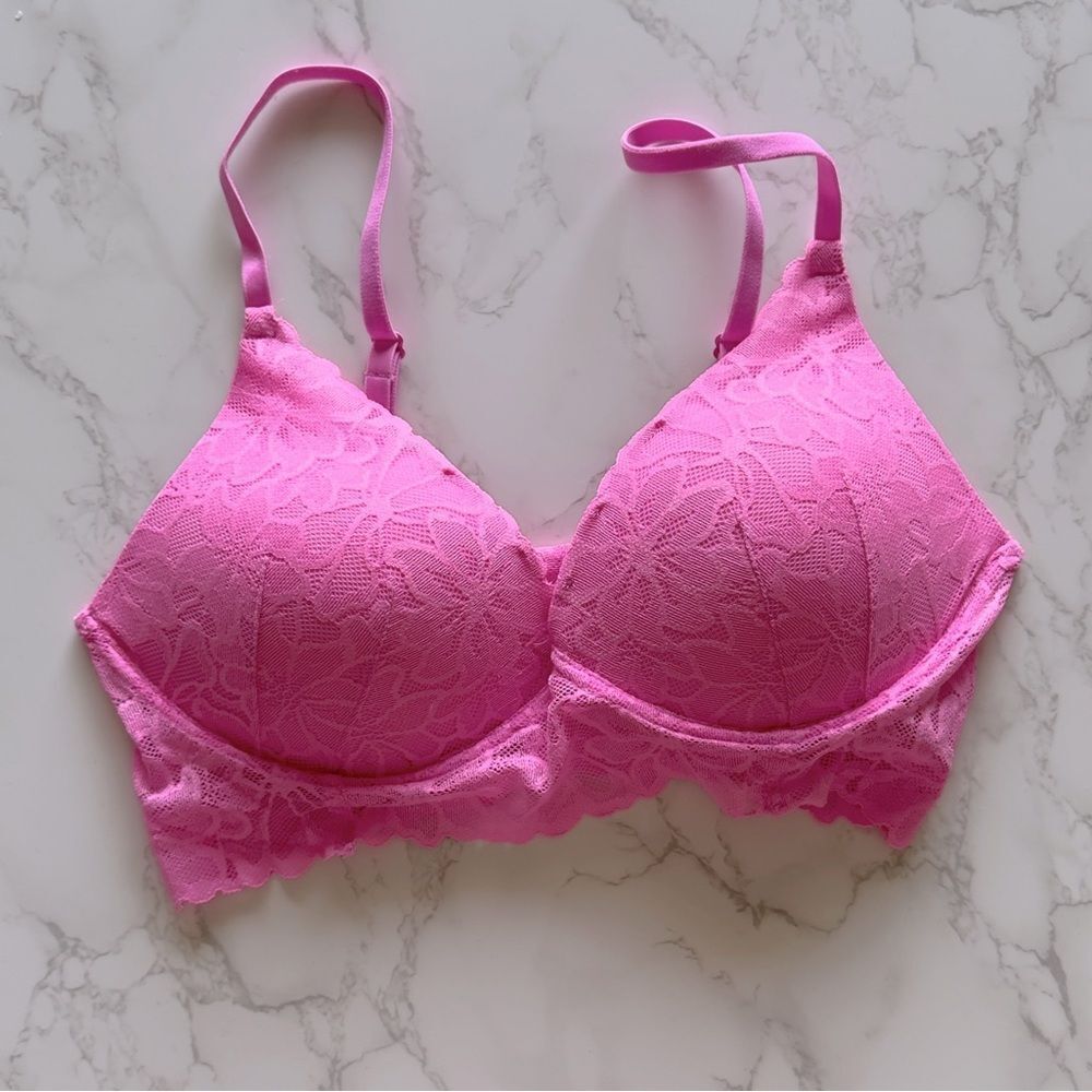 ⭕️ VS PINK Bra Lace Pink Push-Up Medium NEW